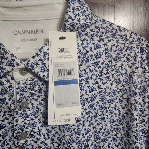 Calvin Klein Short Sleeve Button Up Shirt - Picture 2 of 4